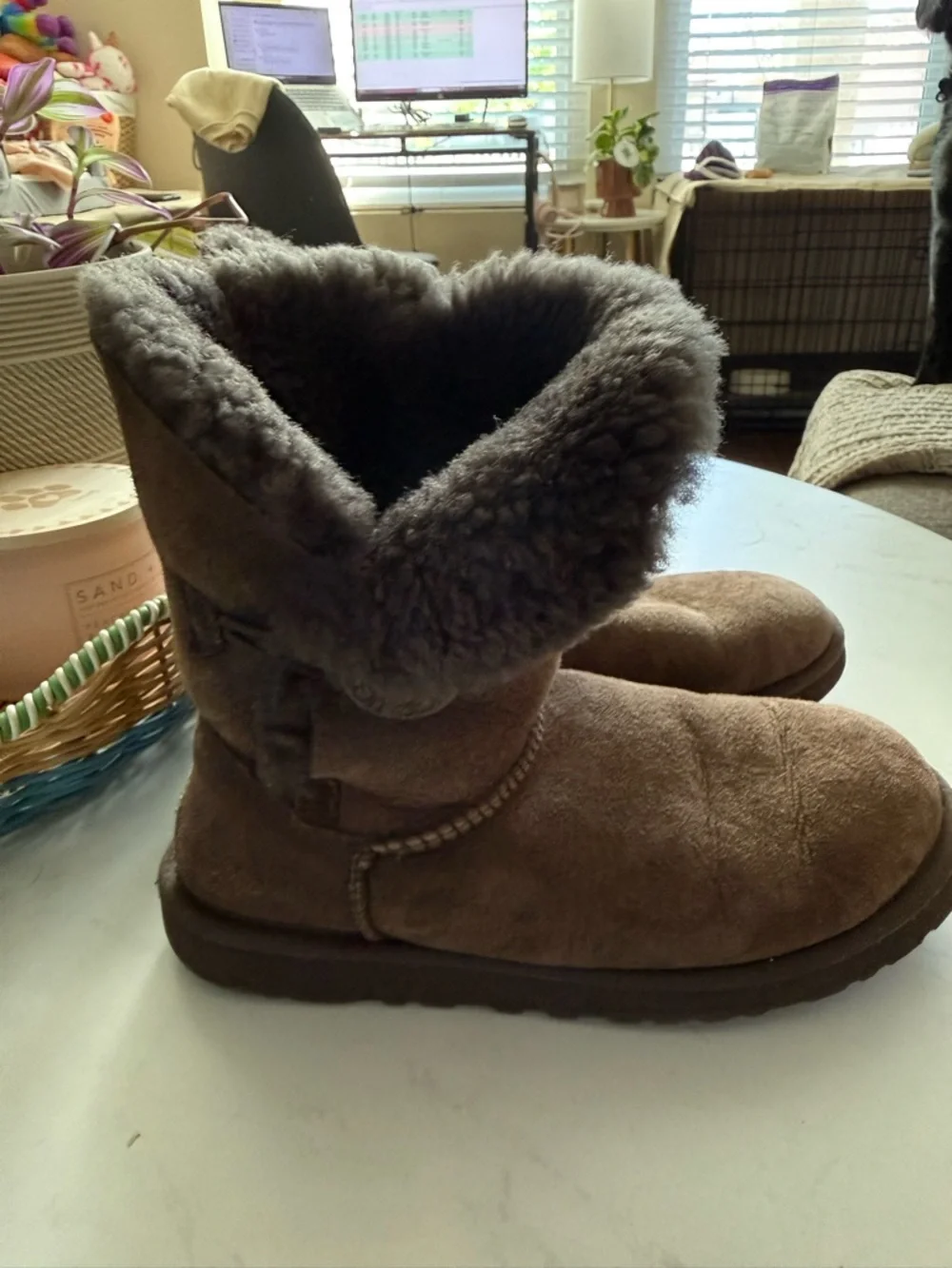 Vintage Ugg Bailey Button